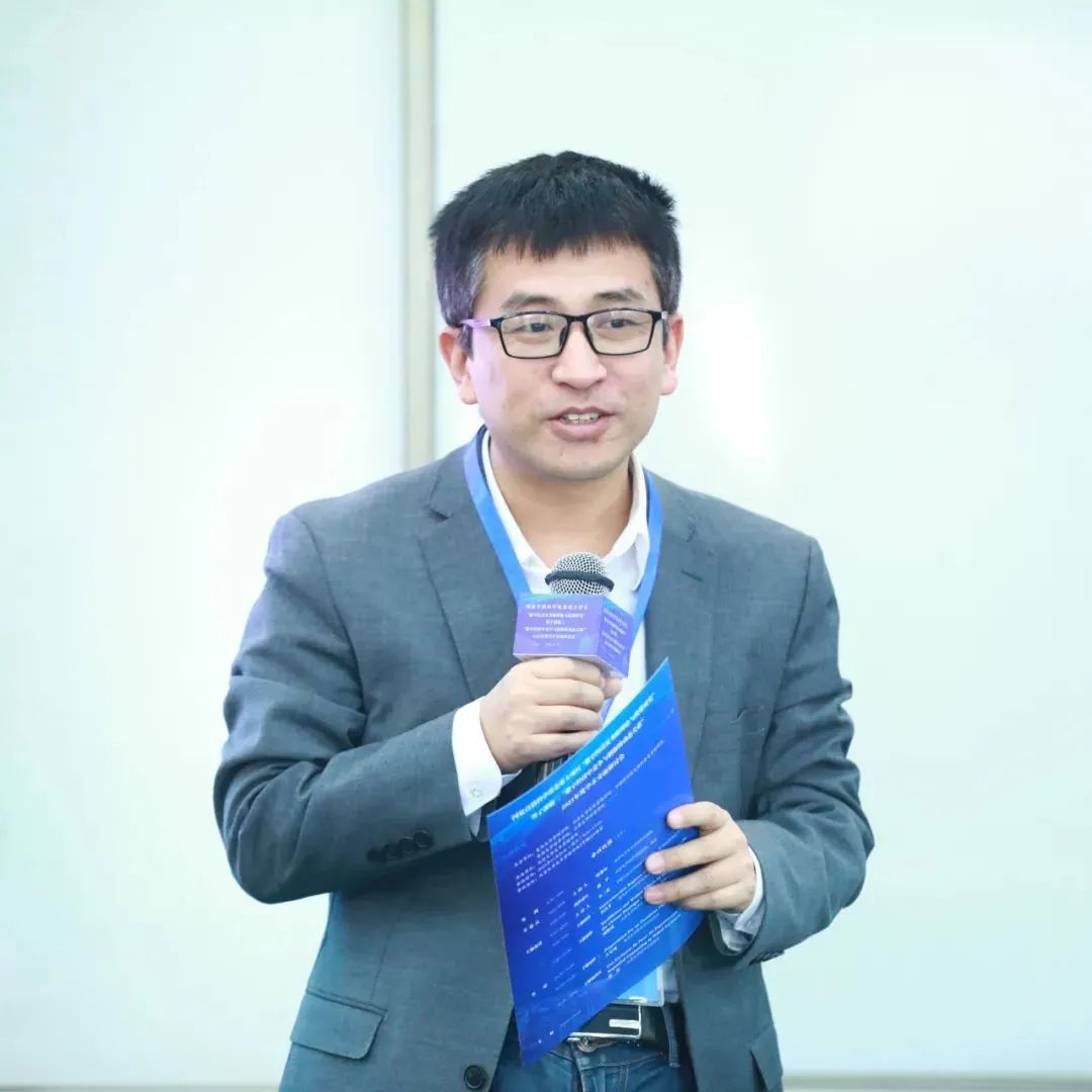 如何使用心理分析选择数字货币_货币分析理论公式_货币分析说